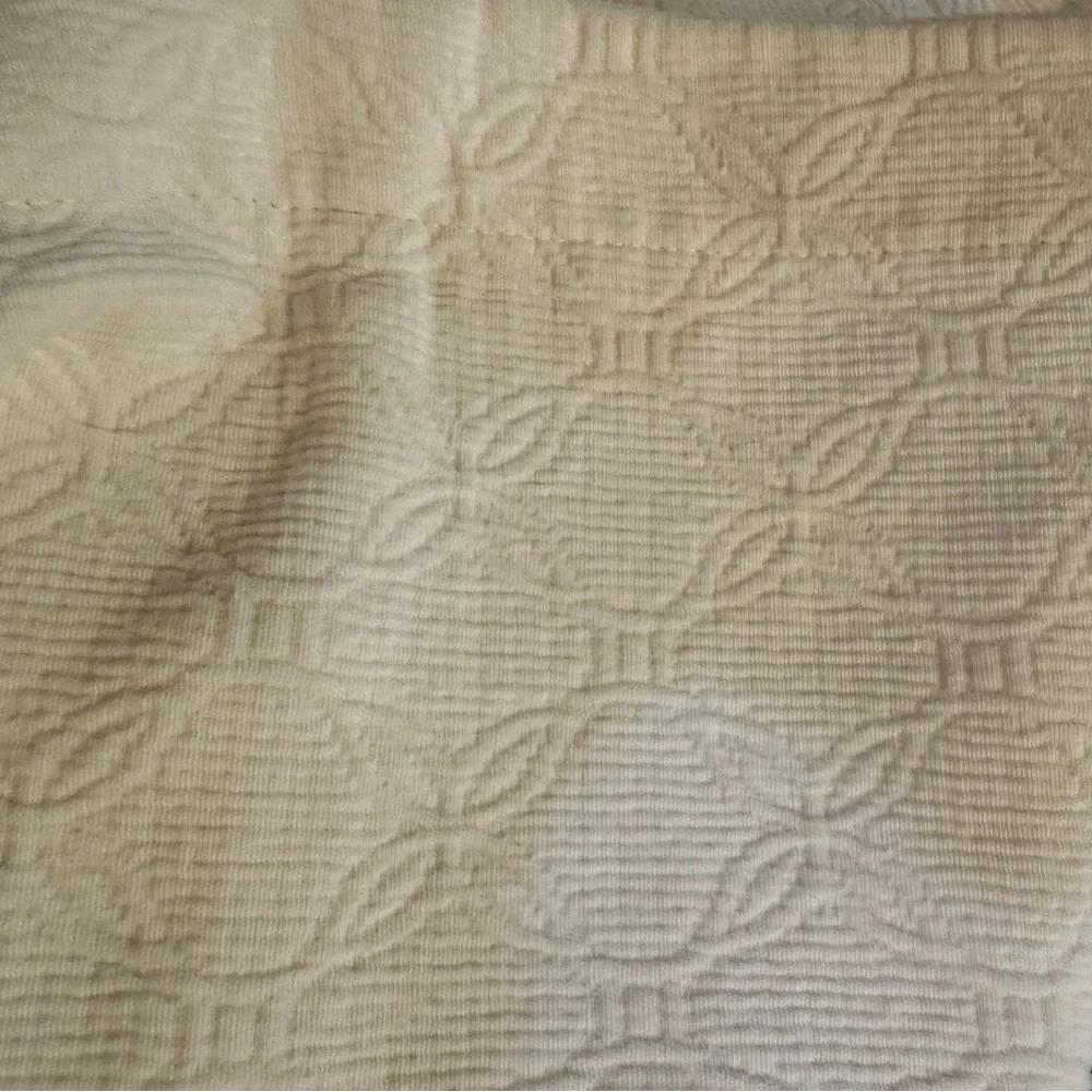 SFERRA LINEA CASA 2 KING Matelasse Ivory Pillow Shams
